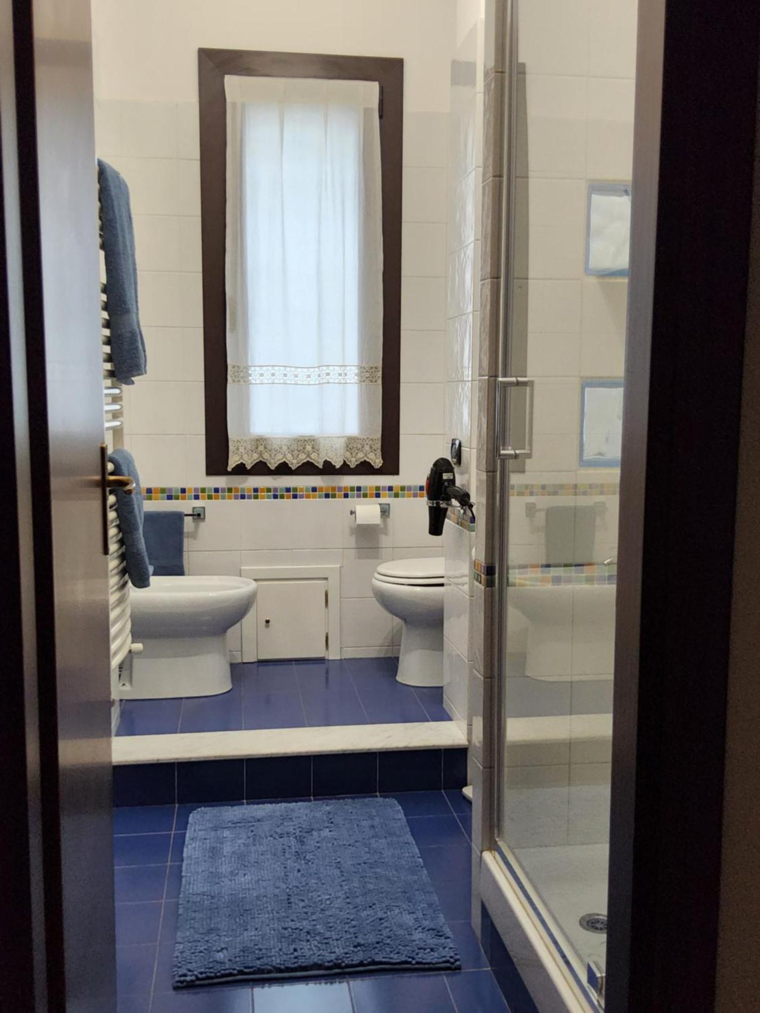 Villa Con Piscina Villa Scott Del Bernese Николози Экстерьер фото