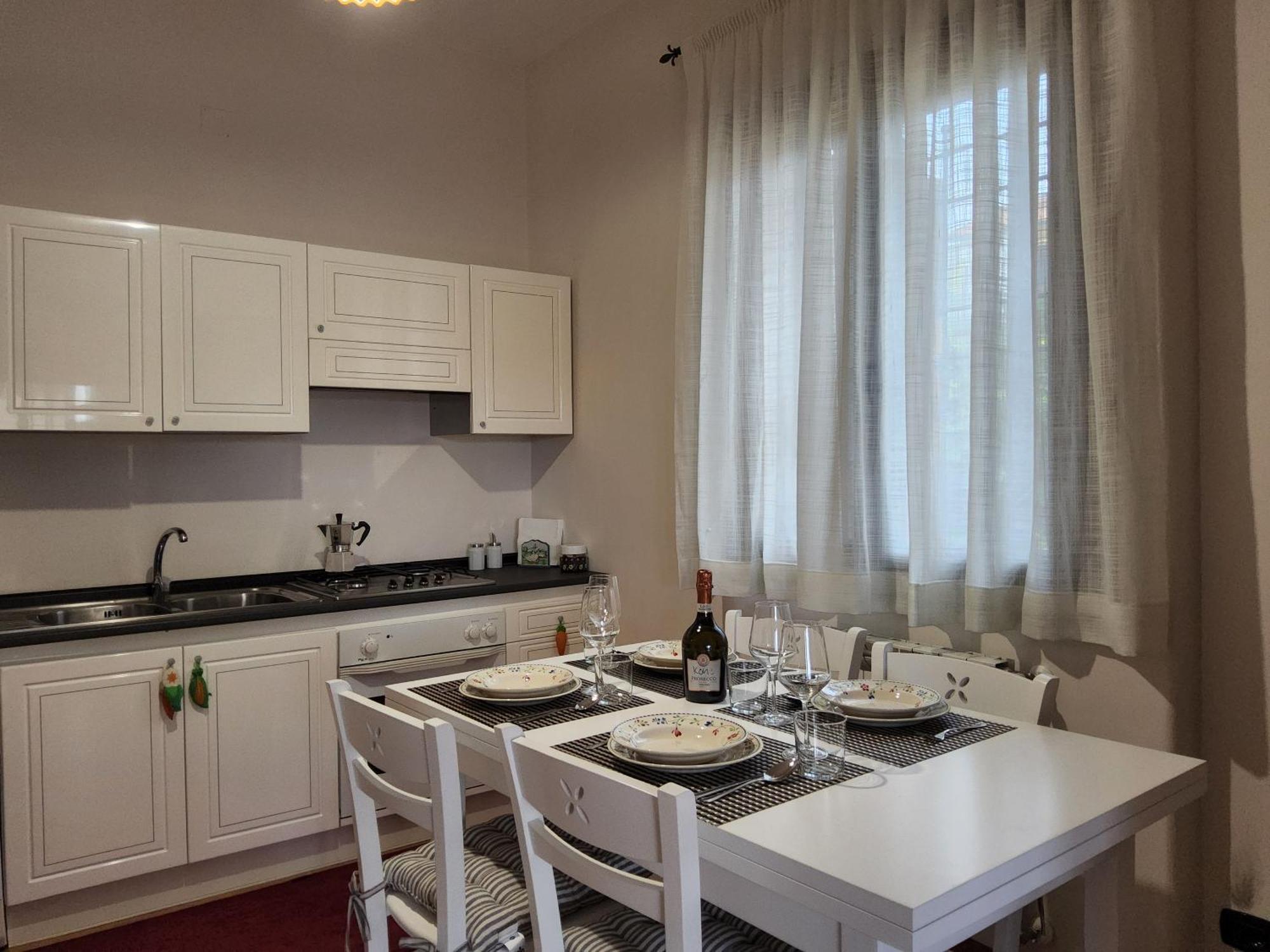 Villa Con Piscina Villa Scott Del Bernese Николози Экстерьер фото